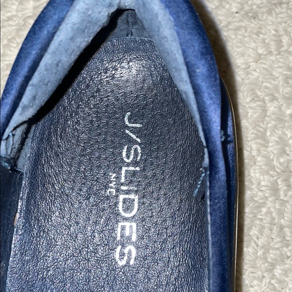 JSlides - Picture 2 of 2